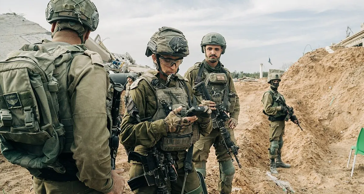 IDF (Israel Defense Forces) soldiers in Gaza - Photo reproduction: Modern War Institute at West Point